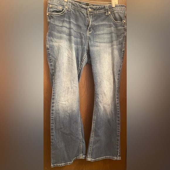A.N.A. Woman New Approach Mid Rise Bootcut Flare Blue Jeans Pocket Bling 20W - Picture 2 of 10